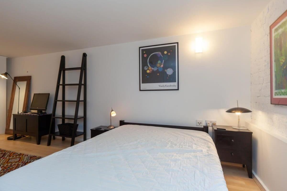 Charming 1 Bedroom Apartment In Old School House London Exterior photo