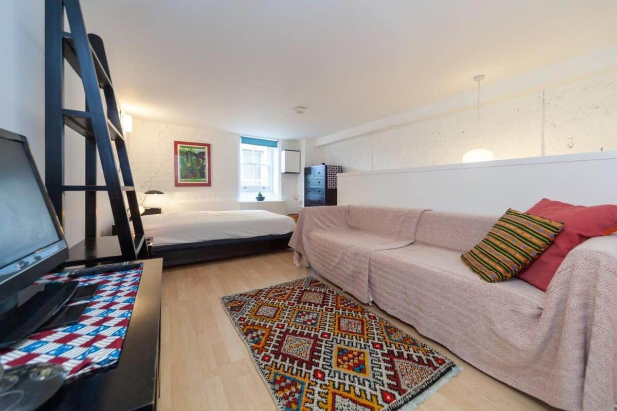 Charming 1 Bedroom Apartment In Old School House London Exterior photo