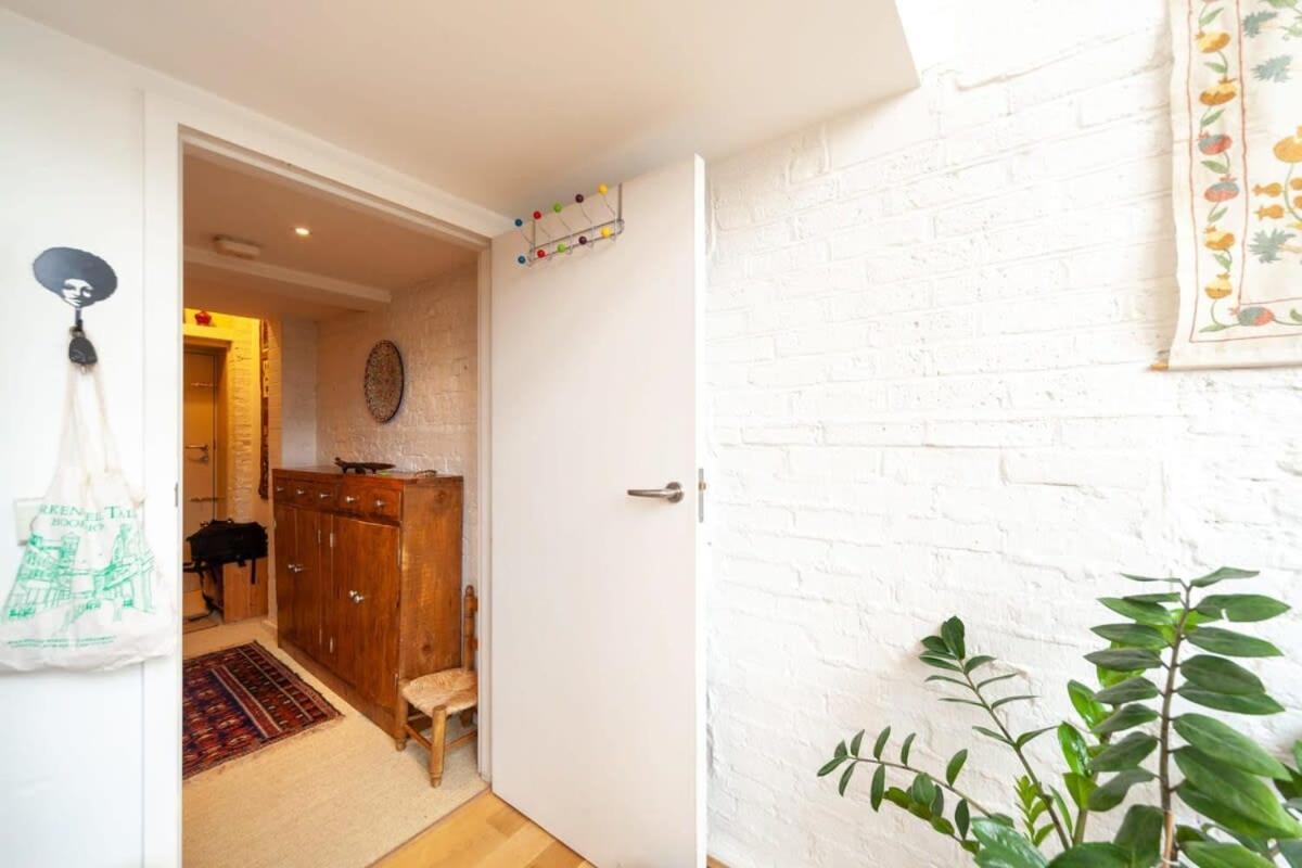 Charming 1 Bedroom Apartment In Old School House London Exterior photo